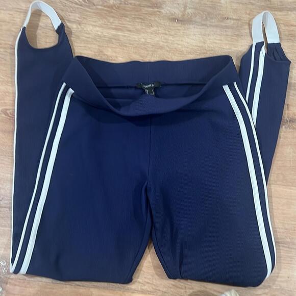 Forever 21 Large stirrup pants jogger athletic style - Picture 2 of 4